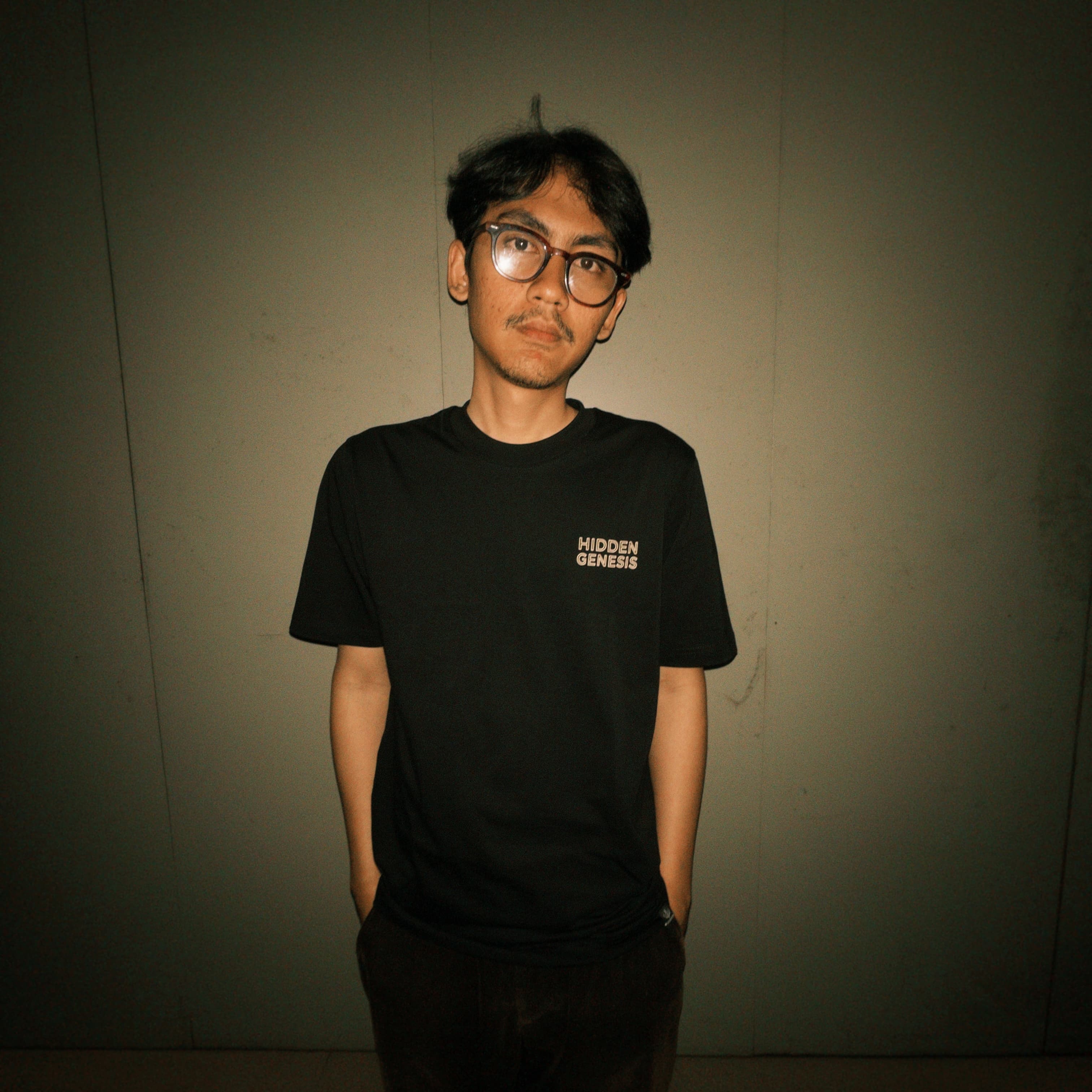 Model Oblivion Wide